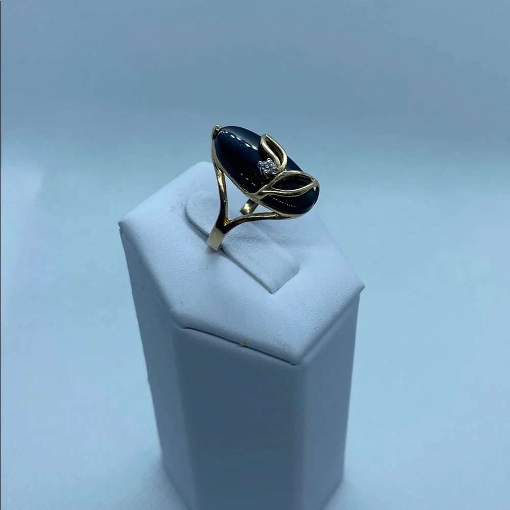 10k gold onyx ring with diamond accent